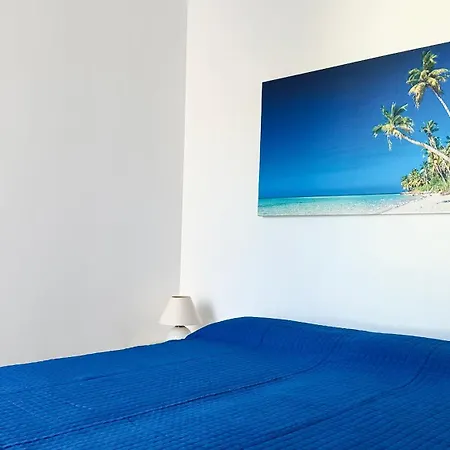 M410 - Marcelli, Comodo Trilocale Con Ampia Terrazza * Марчелли