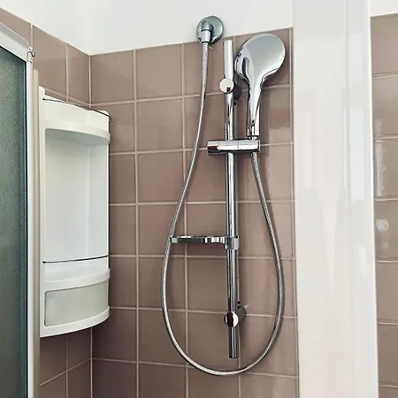 M410 - Marcelli, Comodo Trilocale Con Ampia Terrazza Апартаменты *