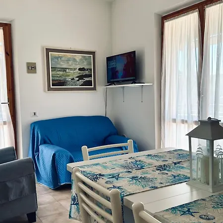 M410 - Marcelli, Comodo Trilocale Con Ampia Terrazza Апартаменты *