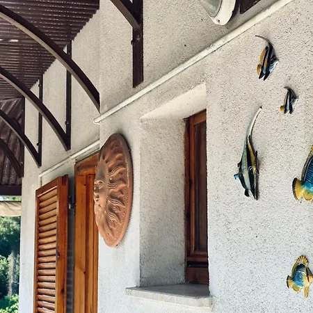 M410 - Marcelli, Comodo Trilocale Con Ampia Terrazza Марчелли